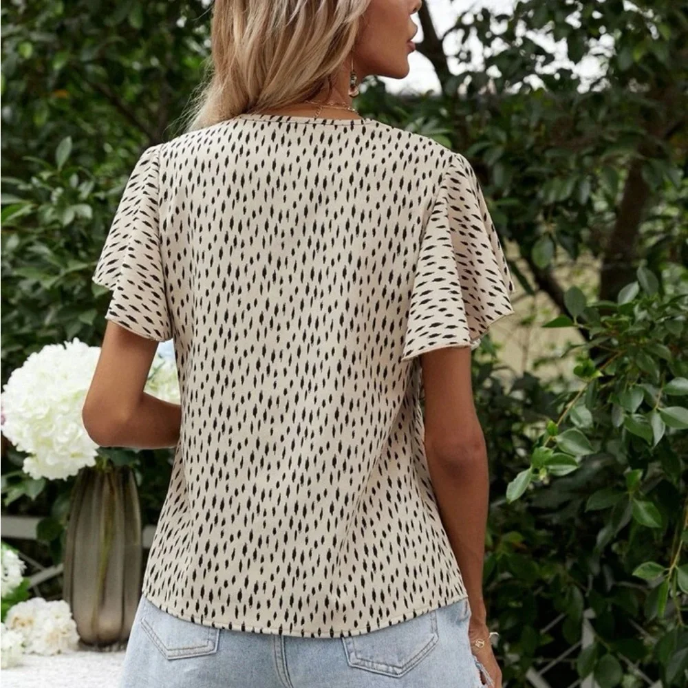 SHEIN- Tan Blouse- Size Large